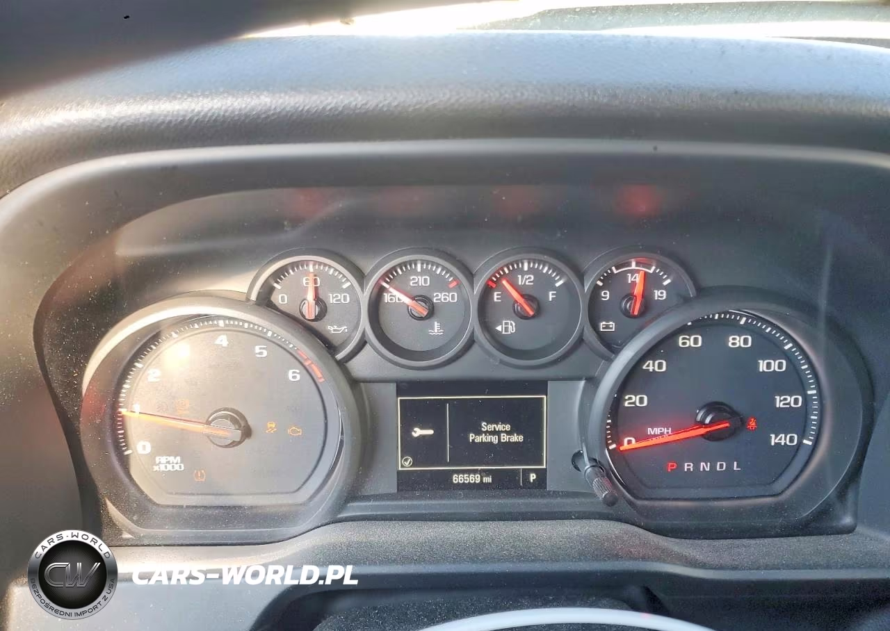 2021 Chevrolet Silverado C2500 Heavy Duty VIN:1GC5WLE78MF136715 - 9