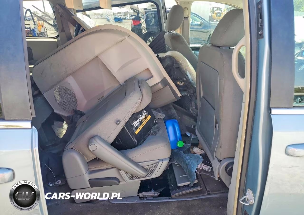 2008 Chrysler Town & Country Touring VIN:2A8HR54P08R797115 - 11