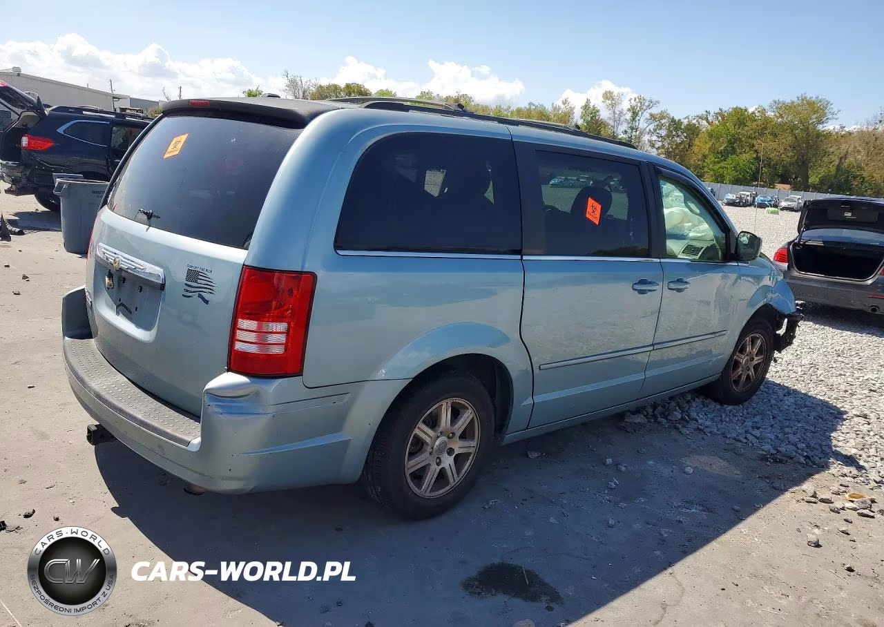 2008 Chrysler Town & Country Touring VIN:2A8HR54P08R797115 - 3