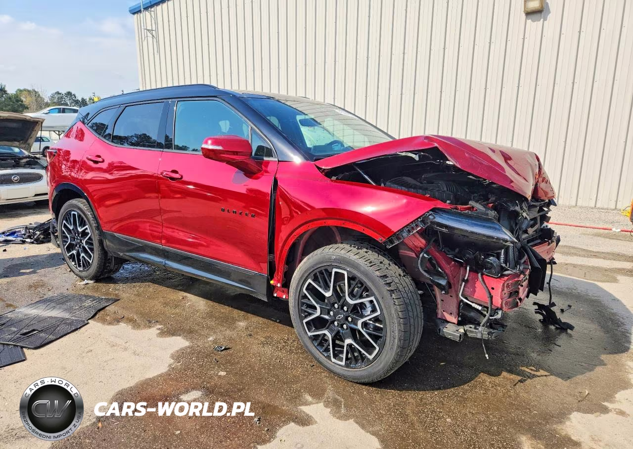 2025 Chevrolet Blazer Rs VIN:3GNKBERS8SS176480 - 4