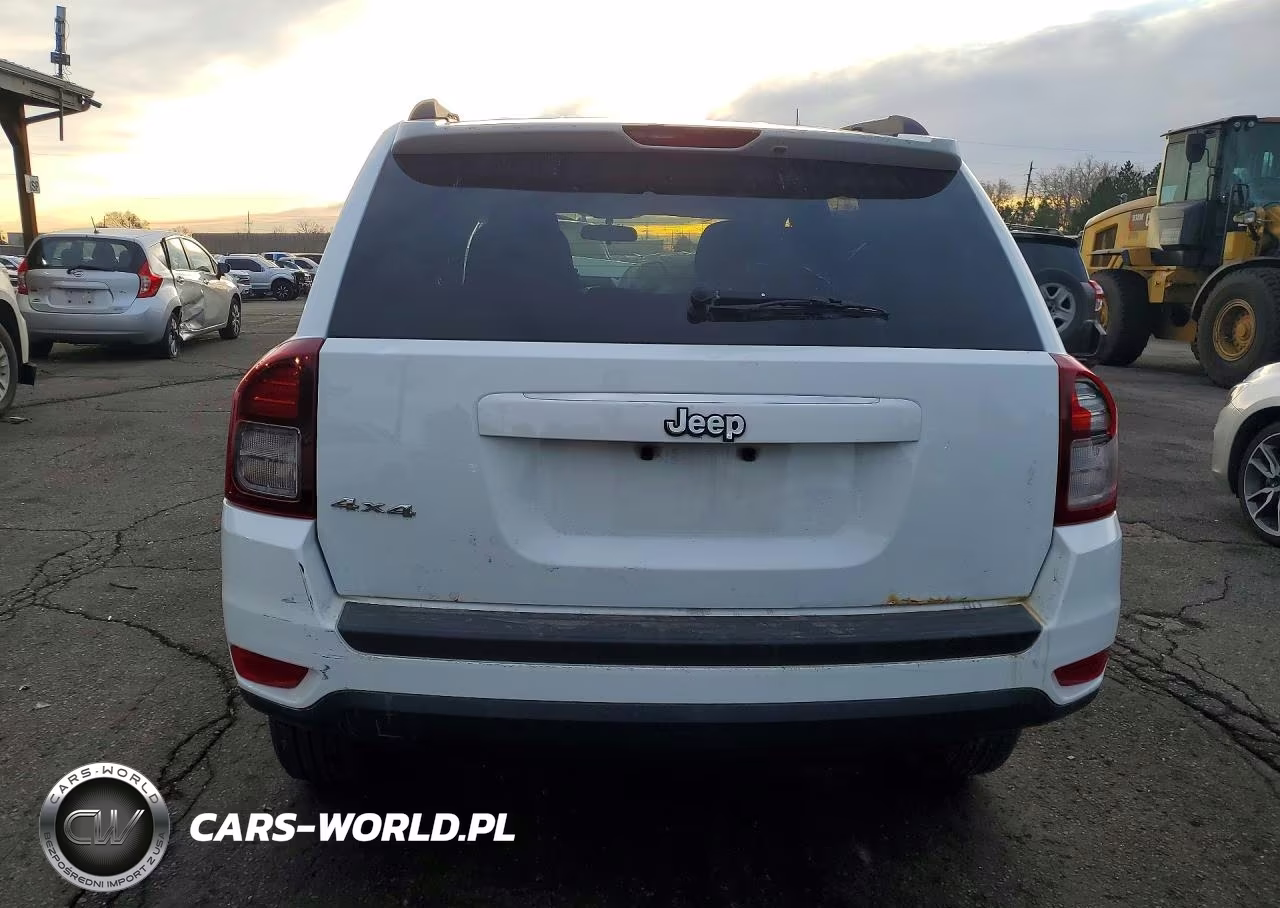 2014 Jeep Compass Sport VIN:1C4NJDBB8ED926882 - 6