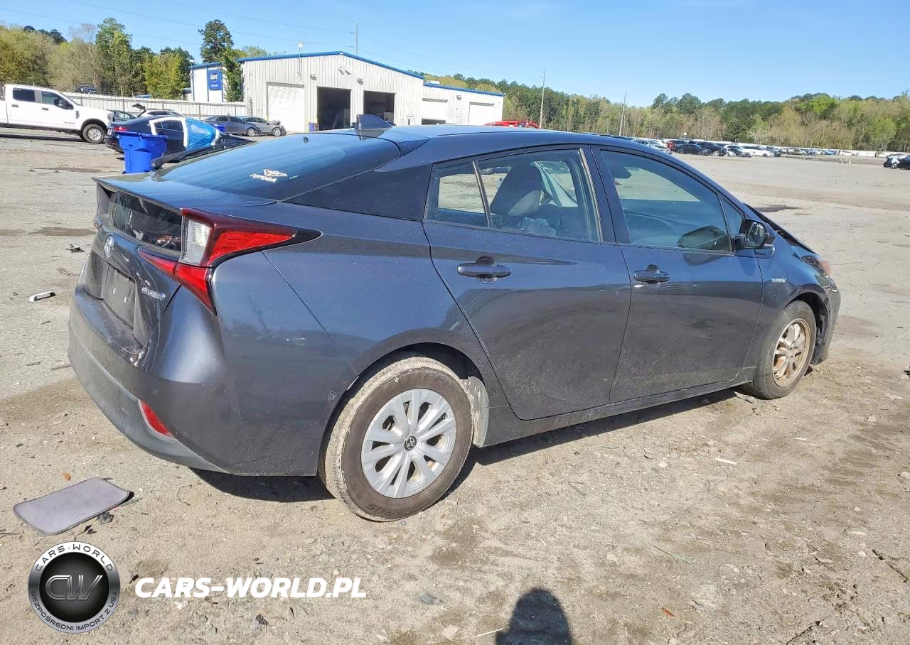 2020 Toyota Prius Le VIN:JTDKARFU8L3104811 - 3