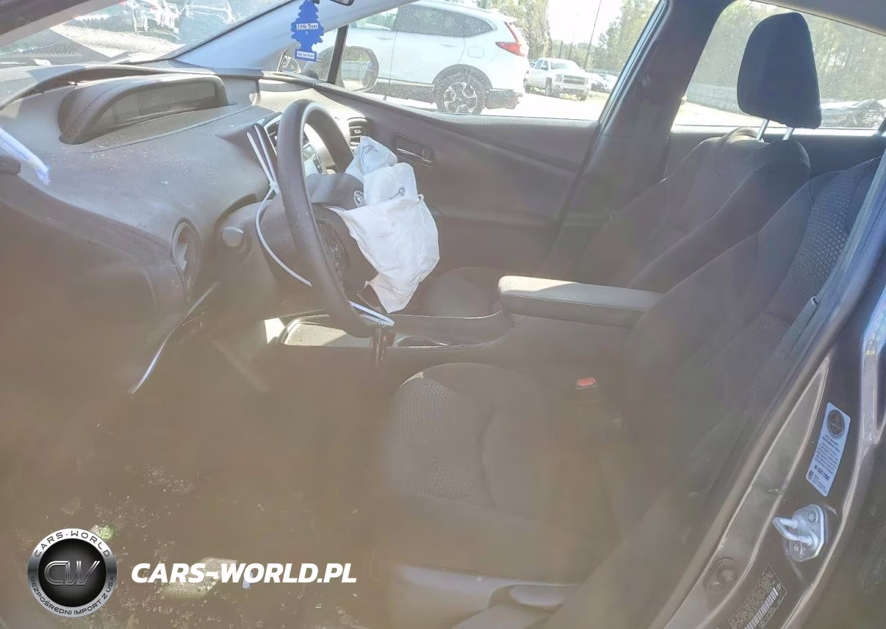 2020 Toyota Prius Le VIN:JTDKARFU8L3104811 - 7