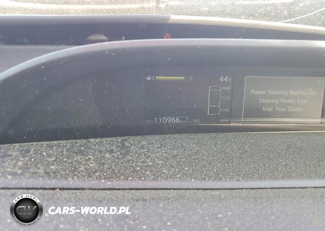 2020 Toyota Prius Le VIN:JTDKARFU8L3104811 - 9