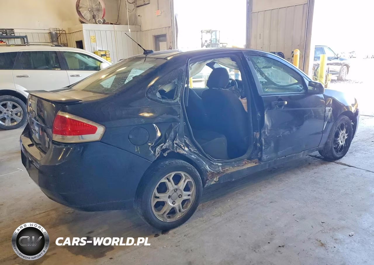 2008 Ford Focus VIN:1FAHP35NX8W233564 - 3