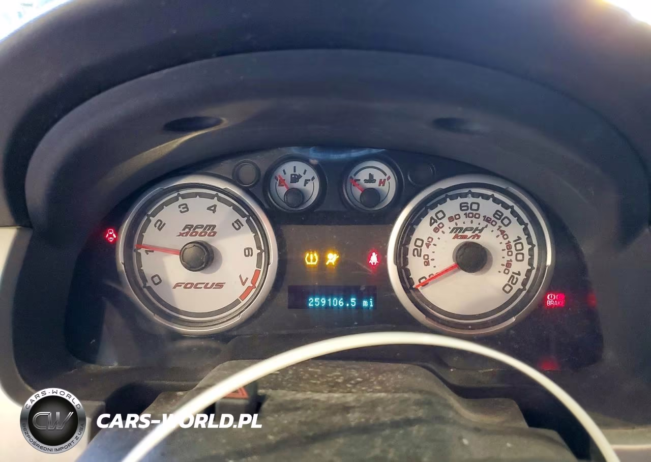 2008 Ford Focus VIN:1FAHP35NX8W233564 - 9
