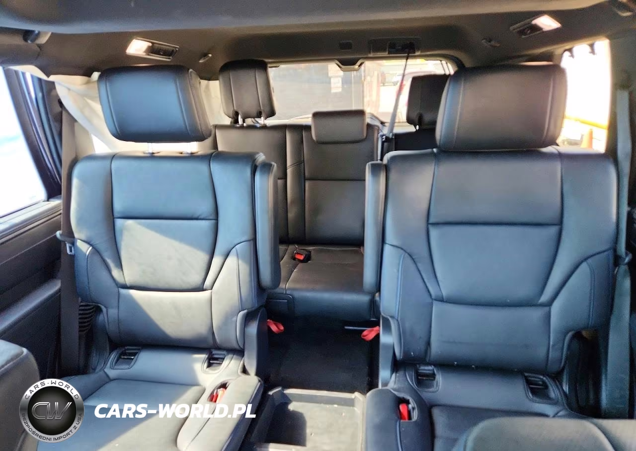 2023 Toyota Sequoia Platinum VIN:7SVAAAAA8PX001984 - 10