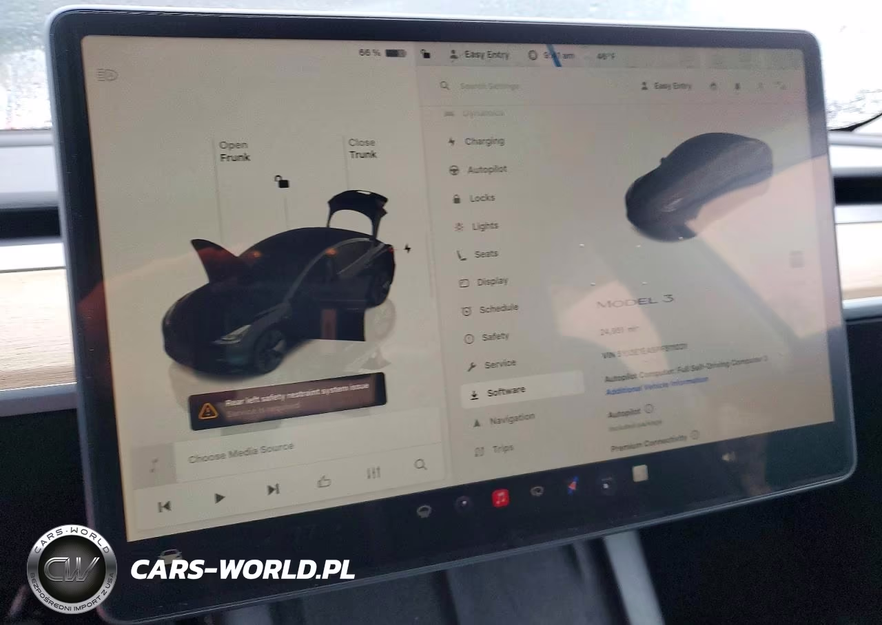 2023 Tesla Model 3 VIN:5YJ3E1EA9PF511031 - 9