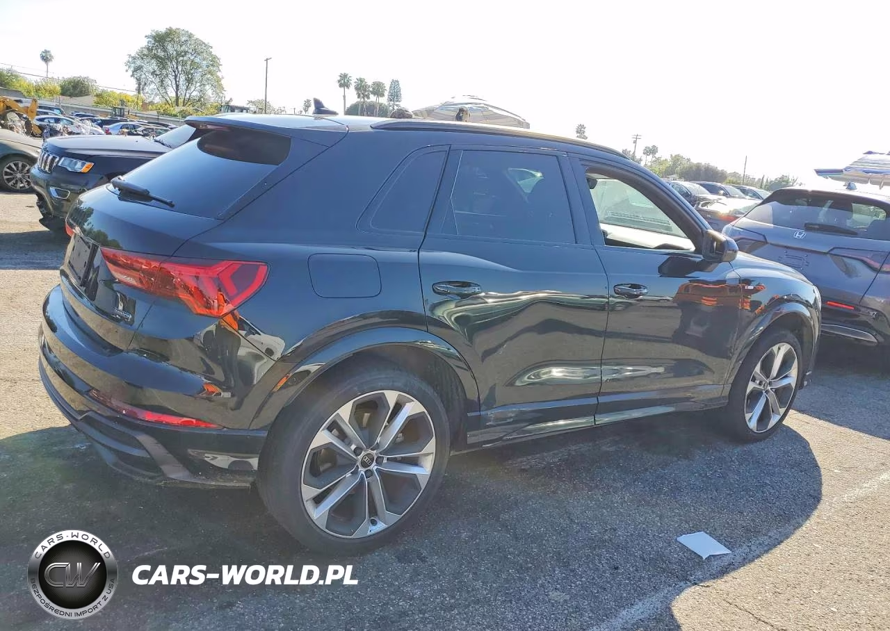 2022 Audi Q3 Premium Plus S Line 45 VIN:WA1EECF38N1127570 - 3