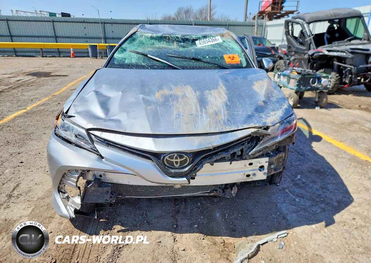 2020 Toyota Camry Le VIN:4T1C11AK5LU943526 - 5