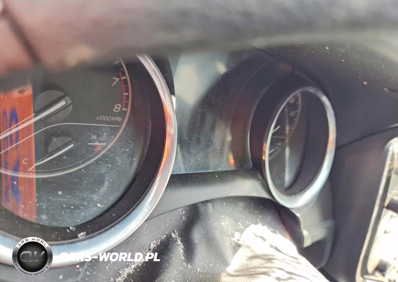 2020 Toyota Camry Le VIN:4T1C11AK5LU943526 - 9