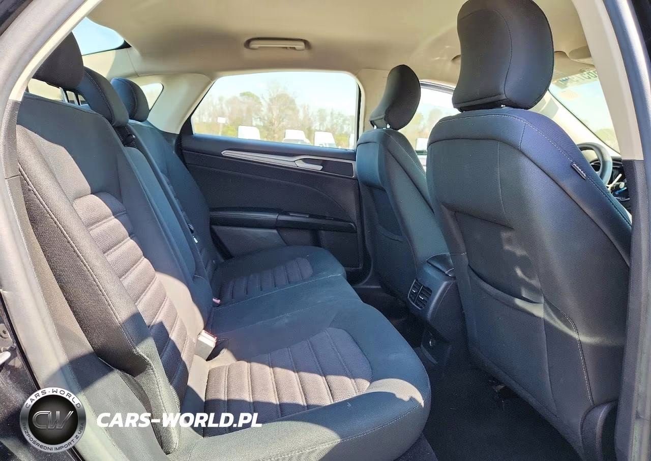 2017 Ford Fusion Se VIN:3FA6P0H79HR236655 - 10