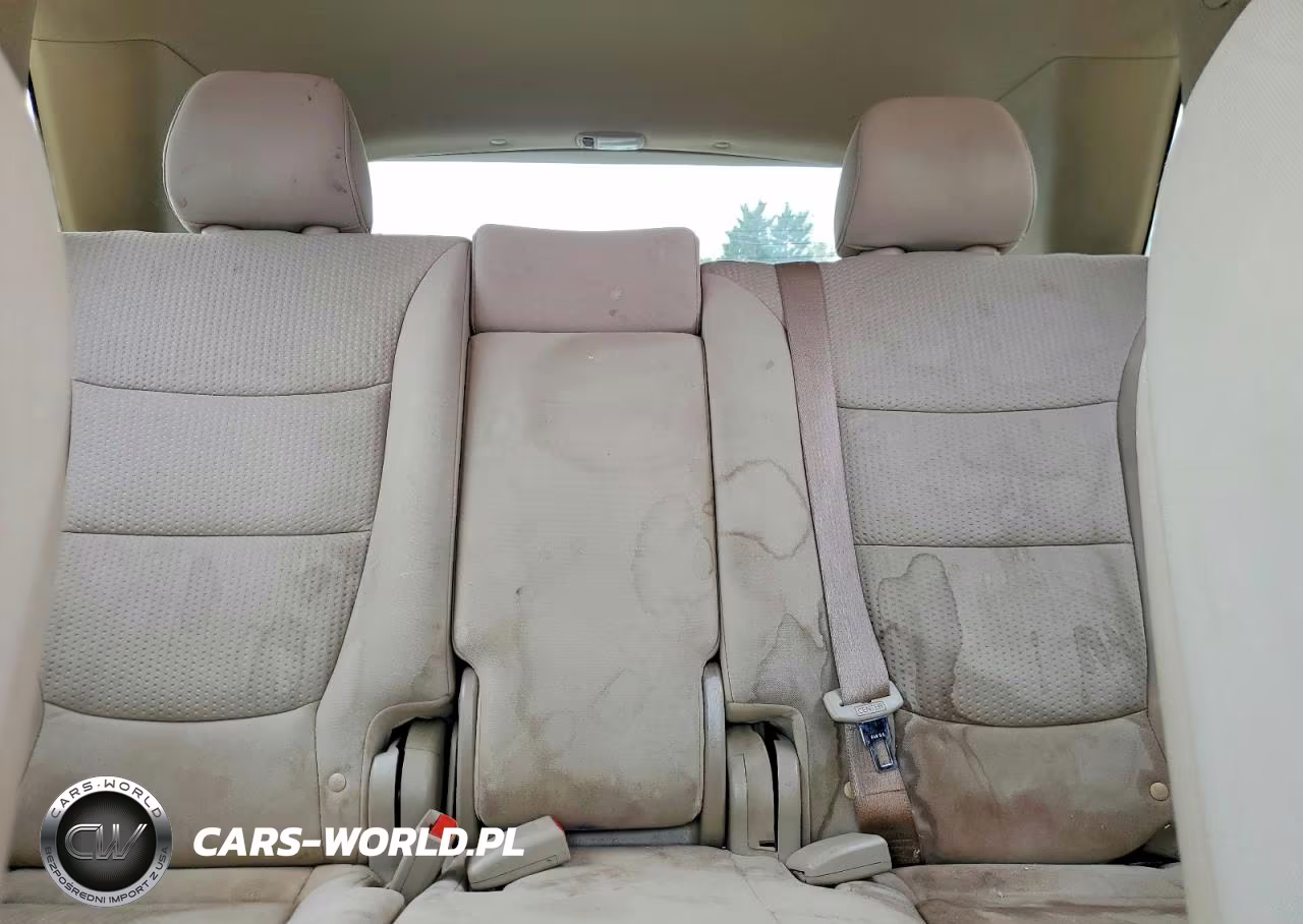 2011 Kia Sorento Lx VIN:5XYKT3A11BG010364 - 10
