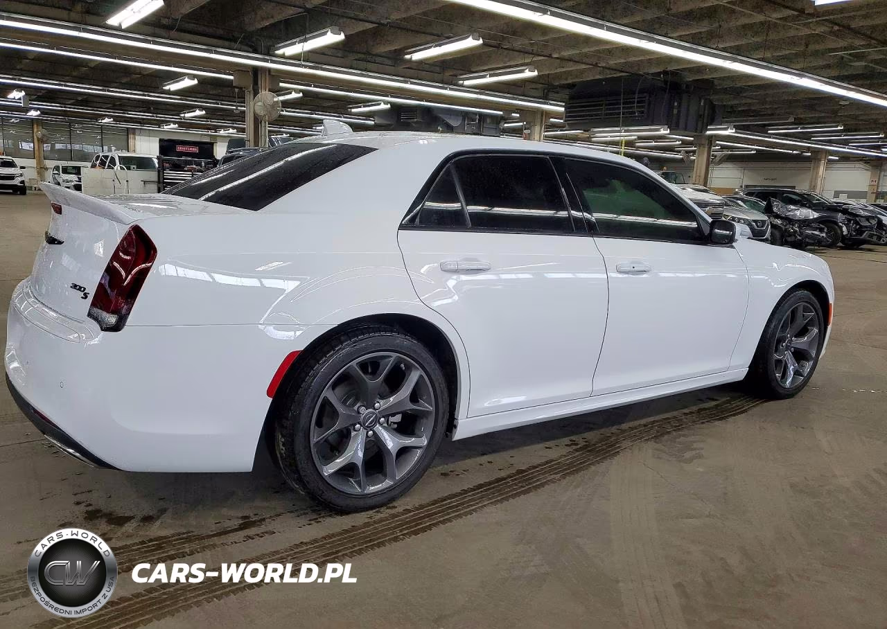 2023 Chrysler 300 S VIN:2C3CCABT0PH628362 - 3