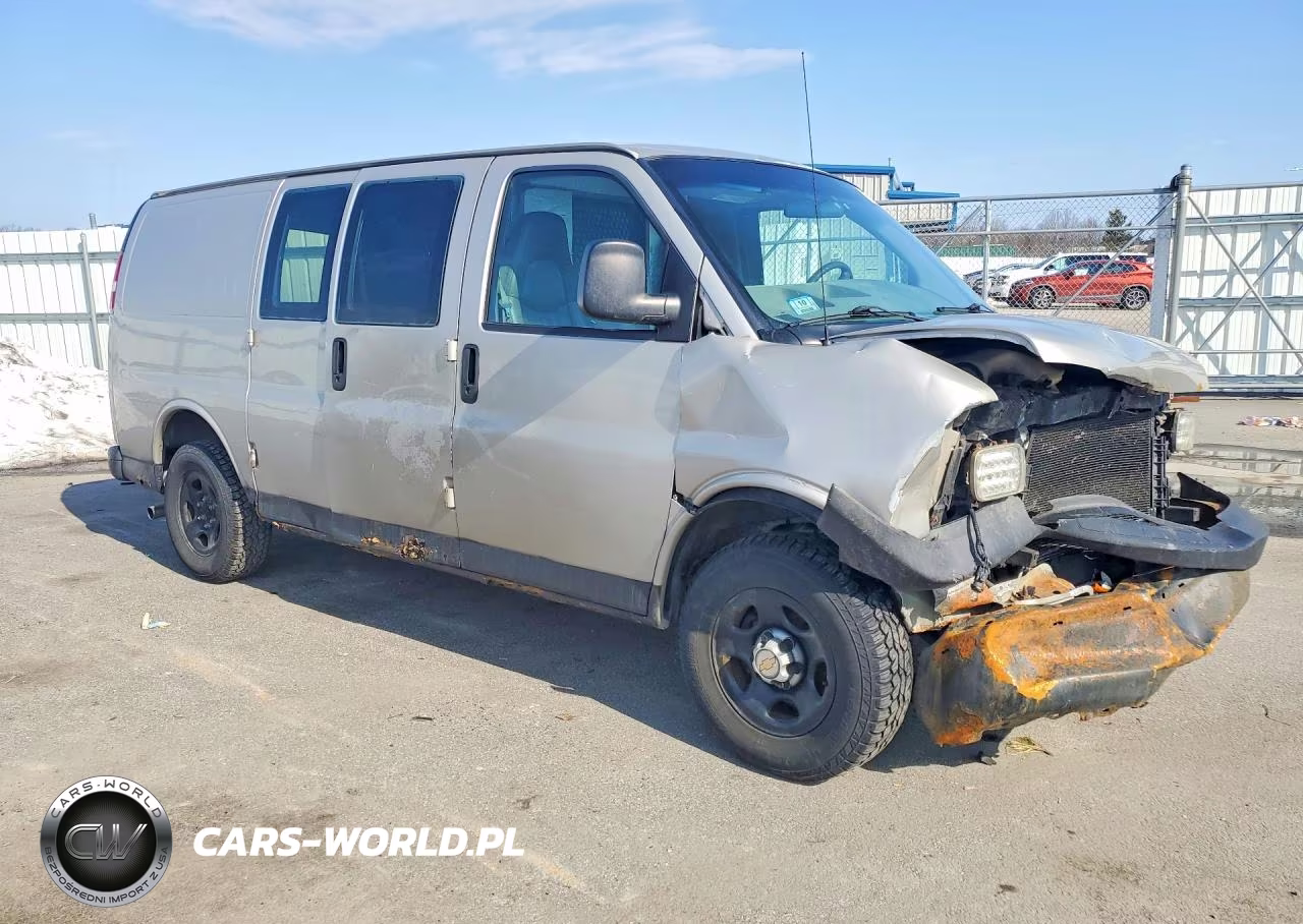 2005 Chevrolet Express 1500 Utility - Service Van VIN:1GCFG15X951124769 - 4