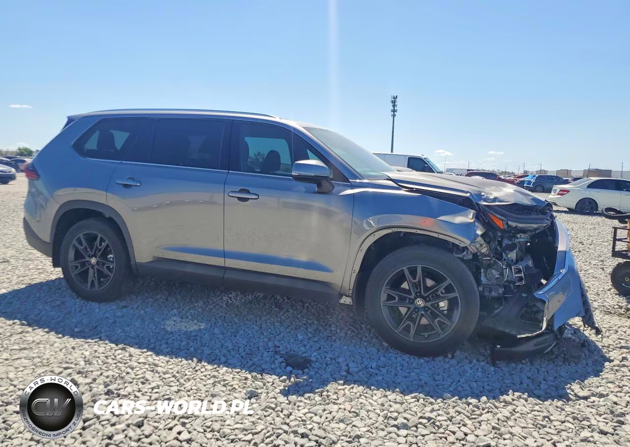 2025 Toyota Grand Highlander Platinum VIN:5TDAAAB51SS092235 - 4
