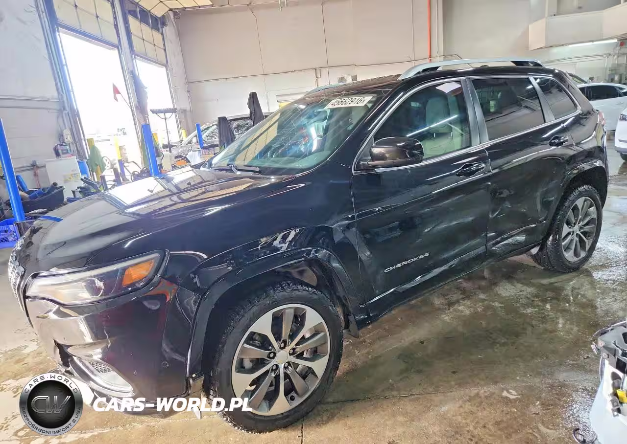 2019 Jeep Cherokee Overland