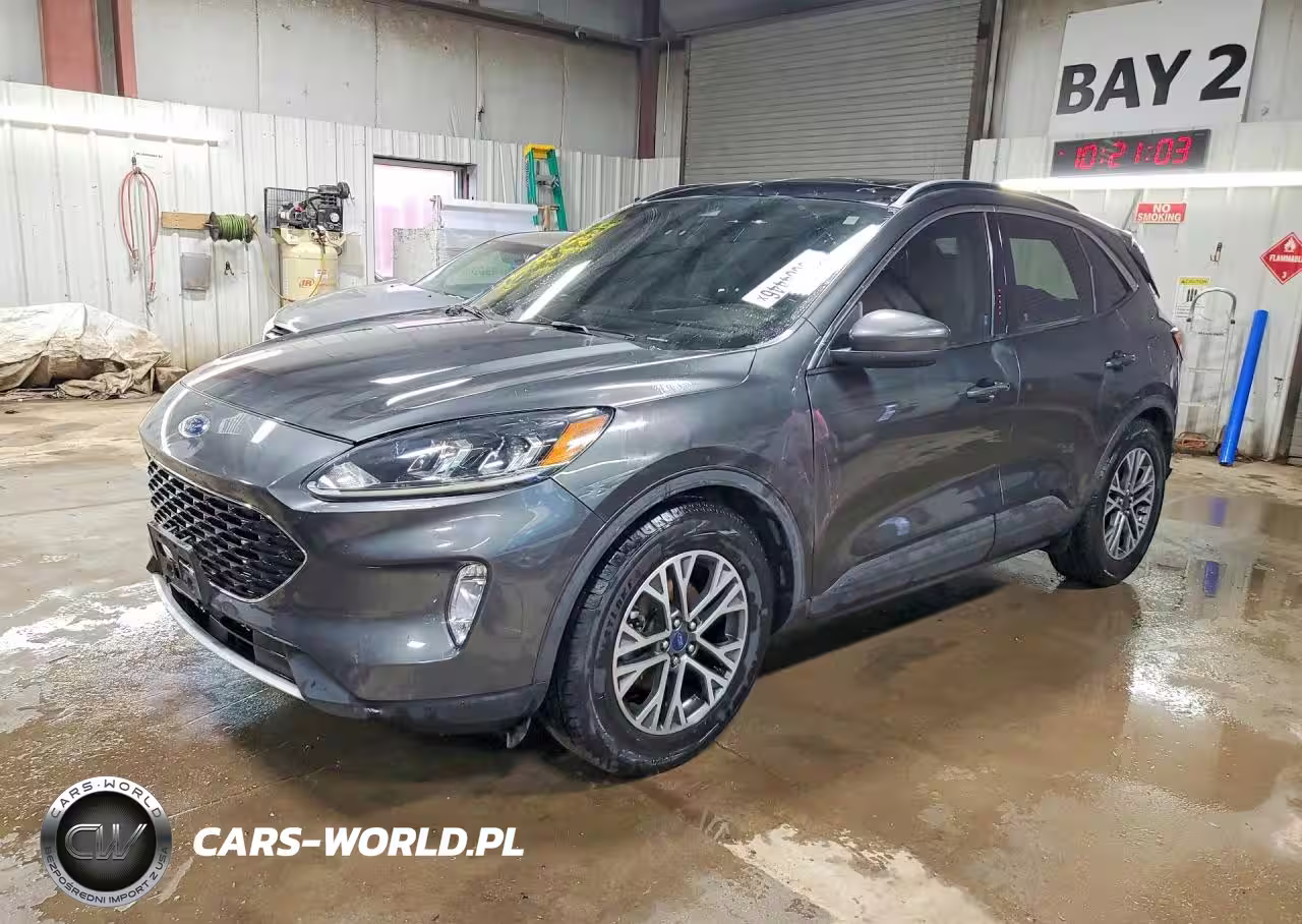 2020 Ford Escape Sel