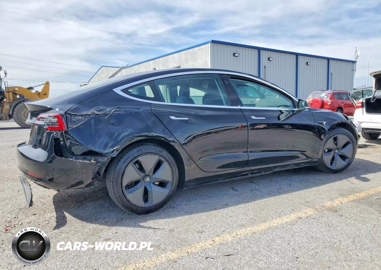 2018 Tesla Model 3 VIN:5YJ3E1EA5JF045167 - 3