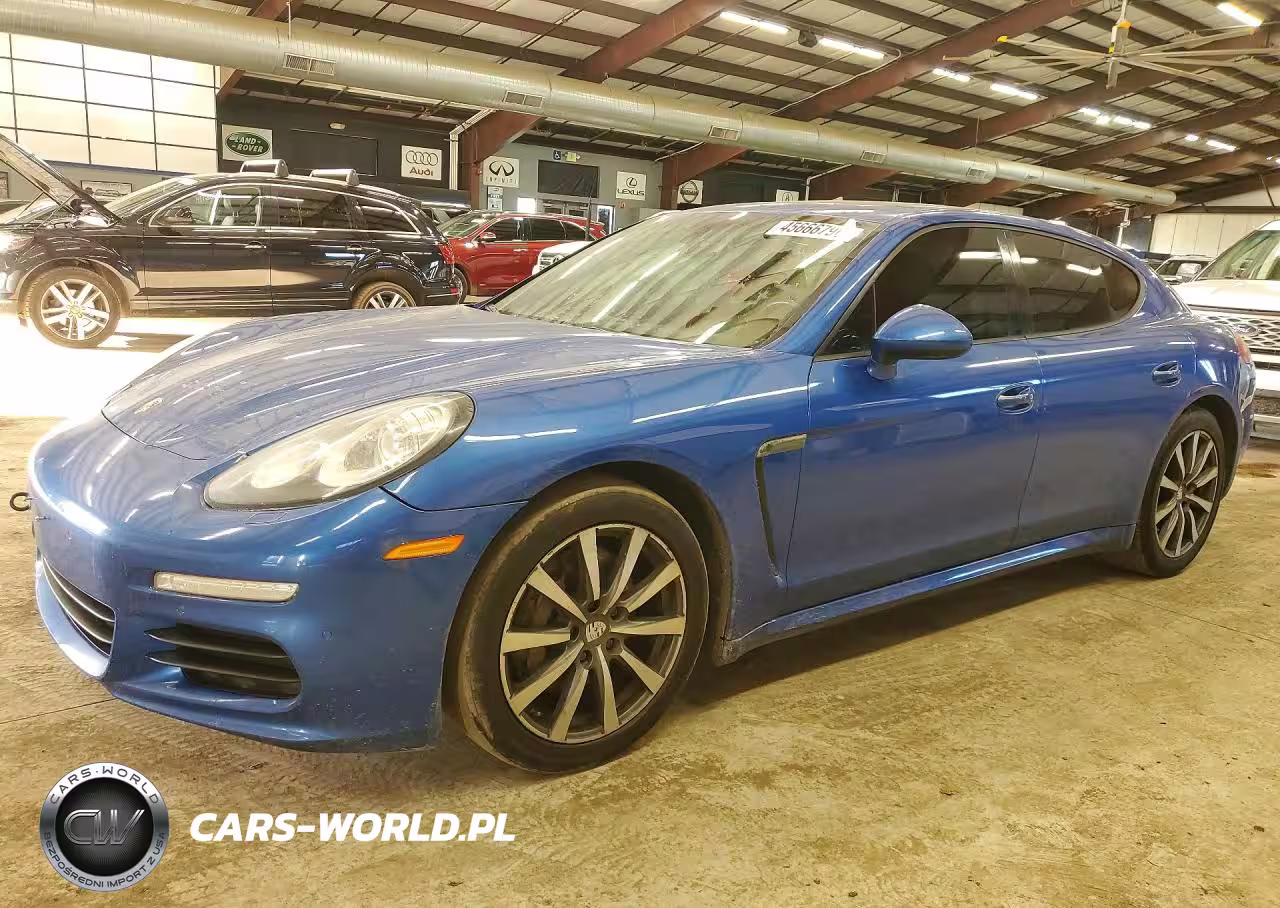 2015 Porsche Panamera 2