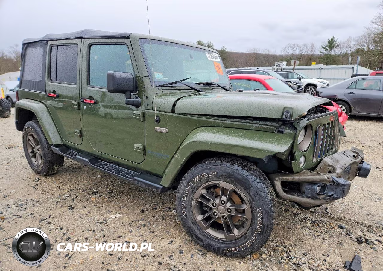 2016 Jeep Wrangler Unlimited Sahara VIN:1C4BJWEG3GL228114 - 4