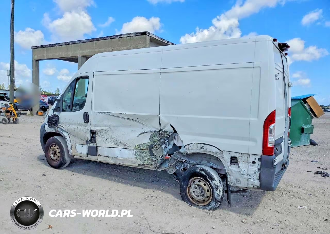 2018 Ram Promaster 2500 Delivery Van VIN:3C6TRVCG5JE112625 - 2