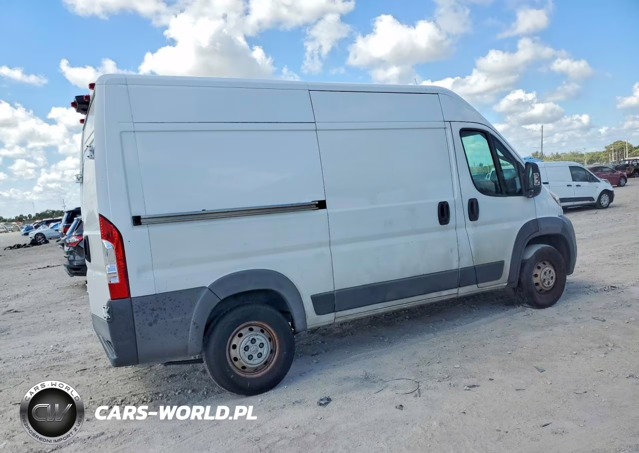 2018 Ram Promaster 2500 Delivery Van VIN:3C6TRVCG5JE112625 - 3