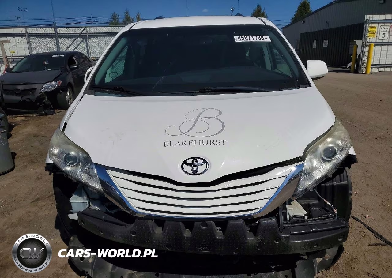 2015 Toyota Sienna Le Mobility 7-Passenger VIN:5TDKK3DC7FS561729 - 5