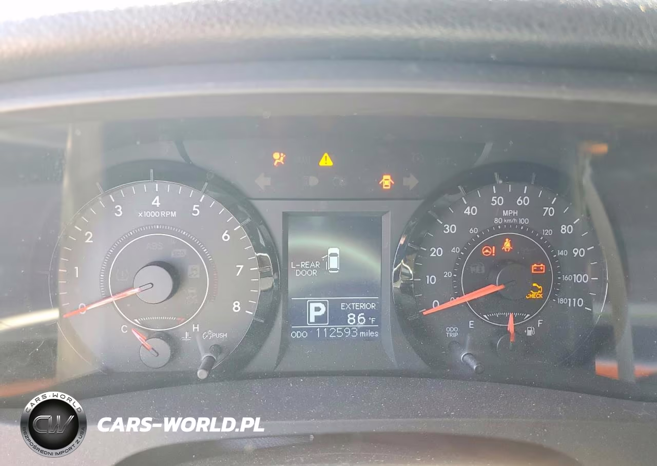 2015 Toyota Sienna Le Mobility 7-Passenger VIN:5TDKK3DC7FS561729 - 9