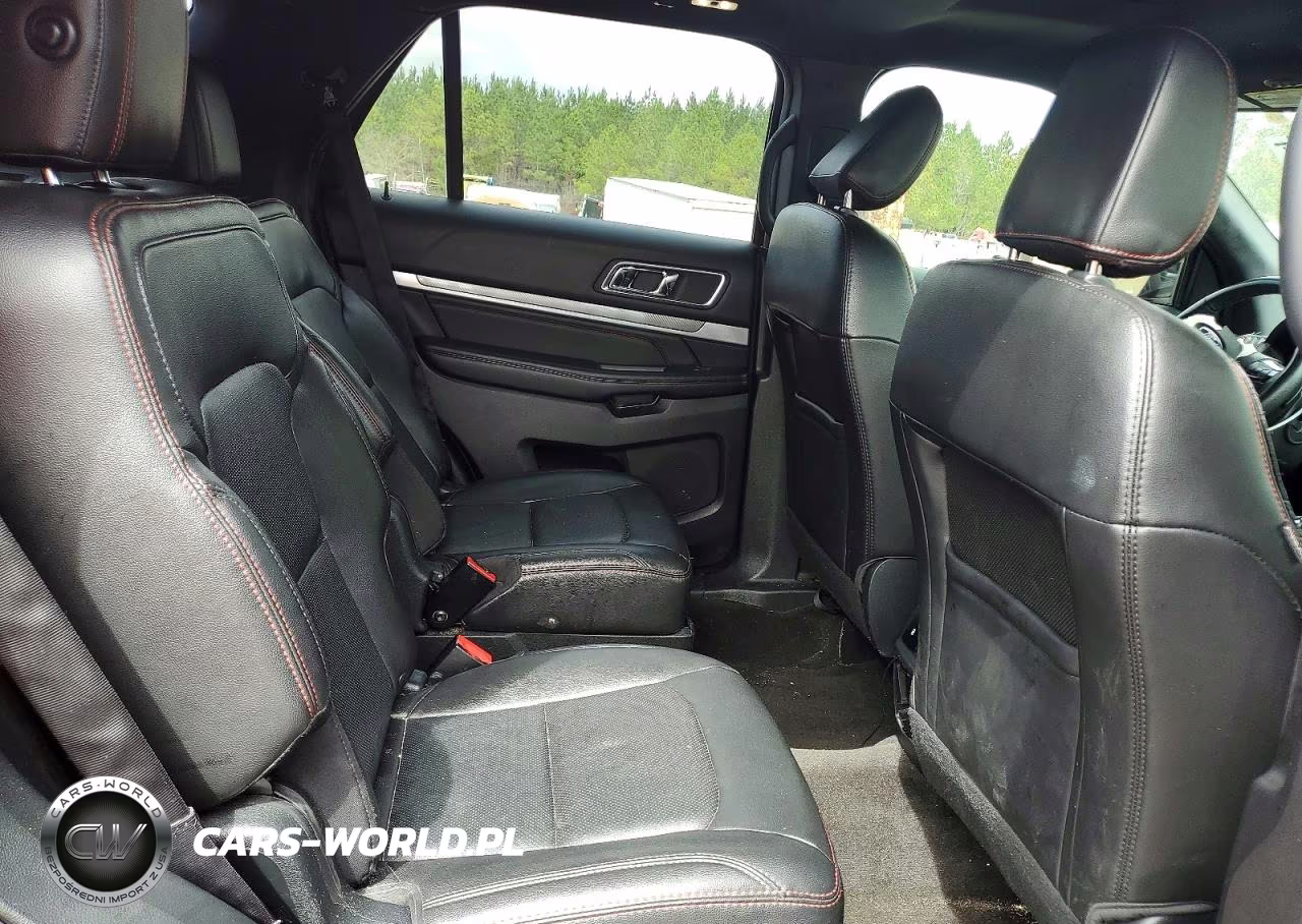 2018 Ford Explorer Sport VIN:1FM5K8GT4JGC12211 - 11