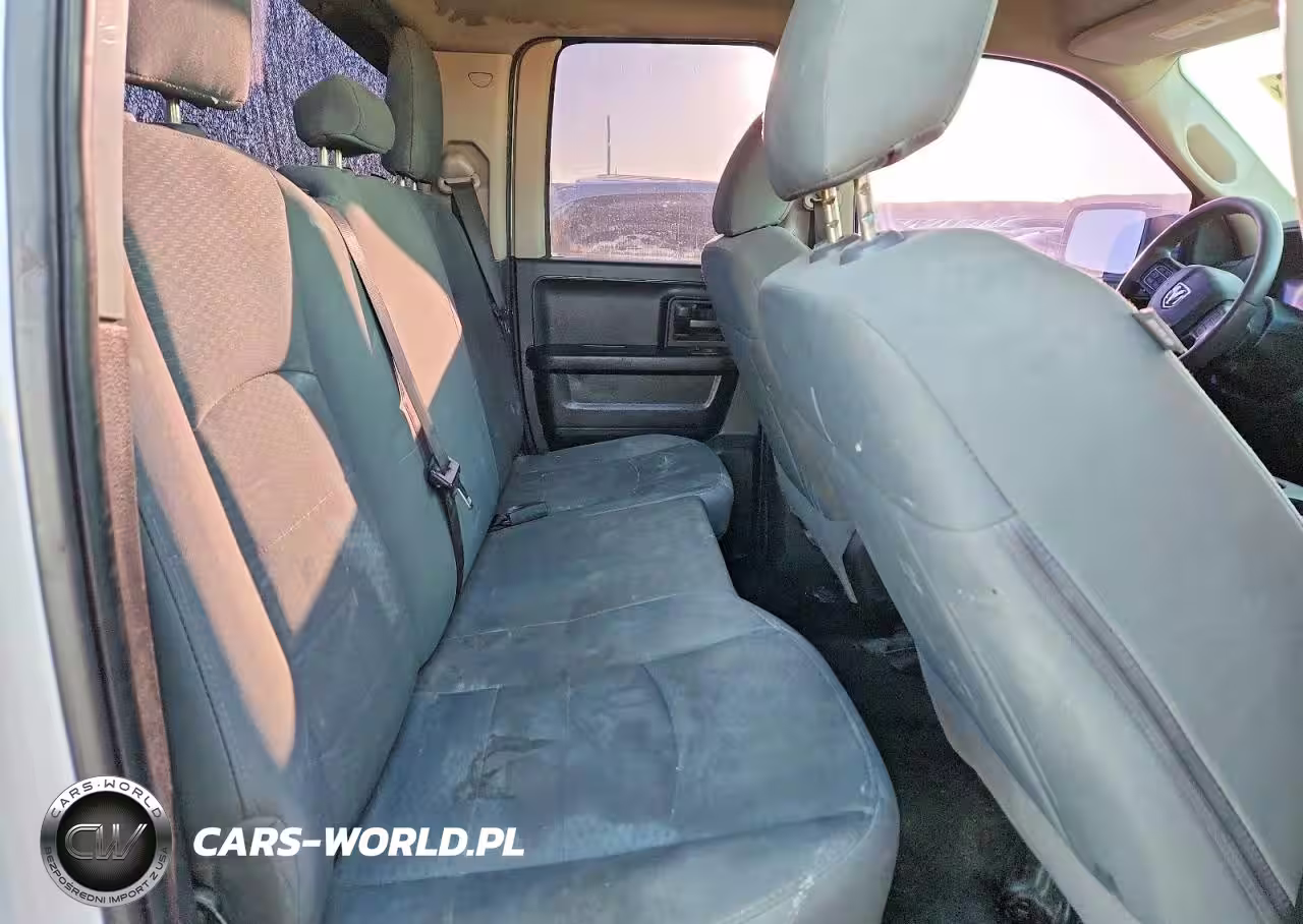 2018 Ram Trucks 1500 St VIN:1C6RR6FG2JS208012 - 10