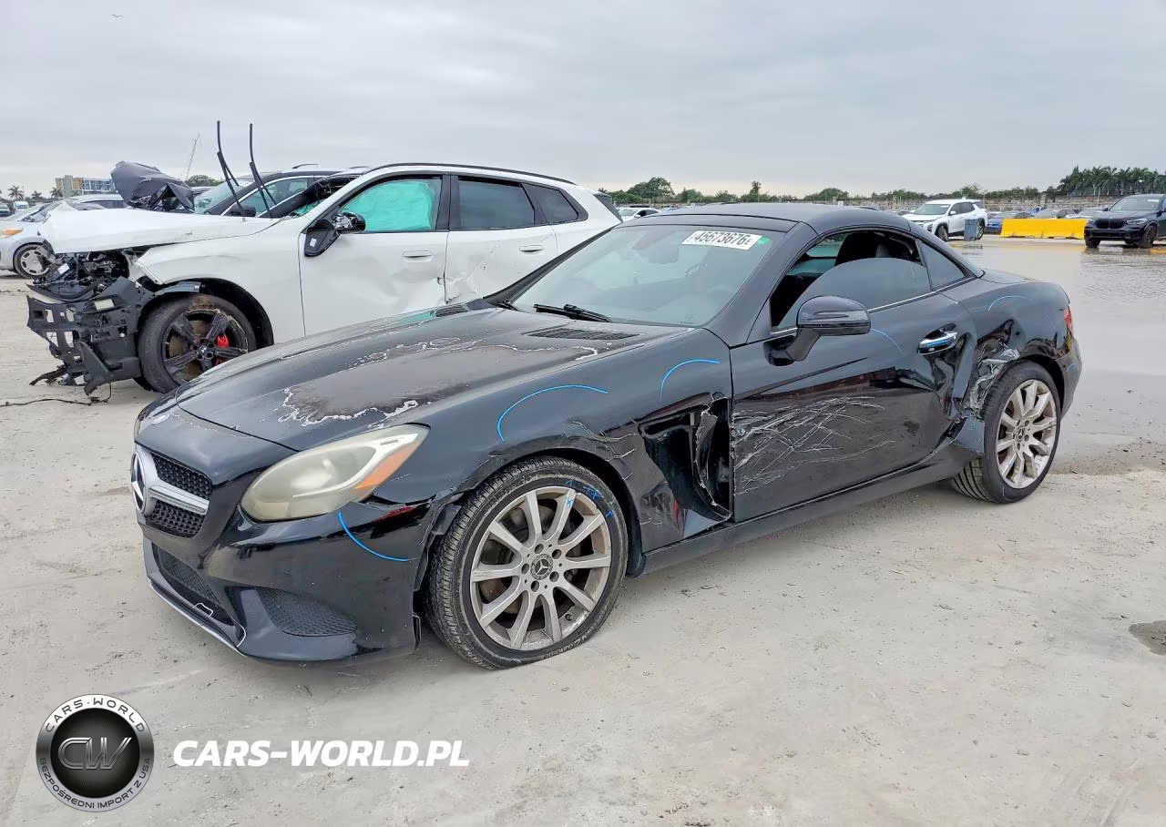 2017 Mercedes-Benz Slc 300