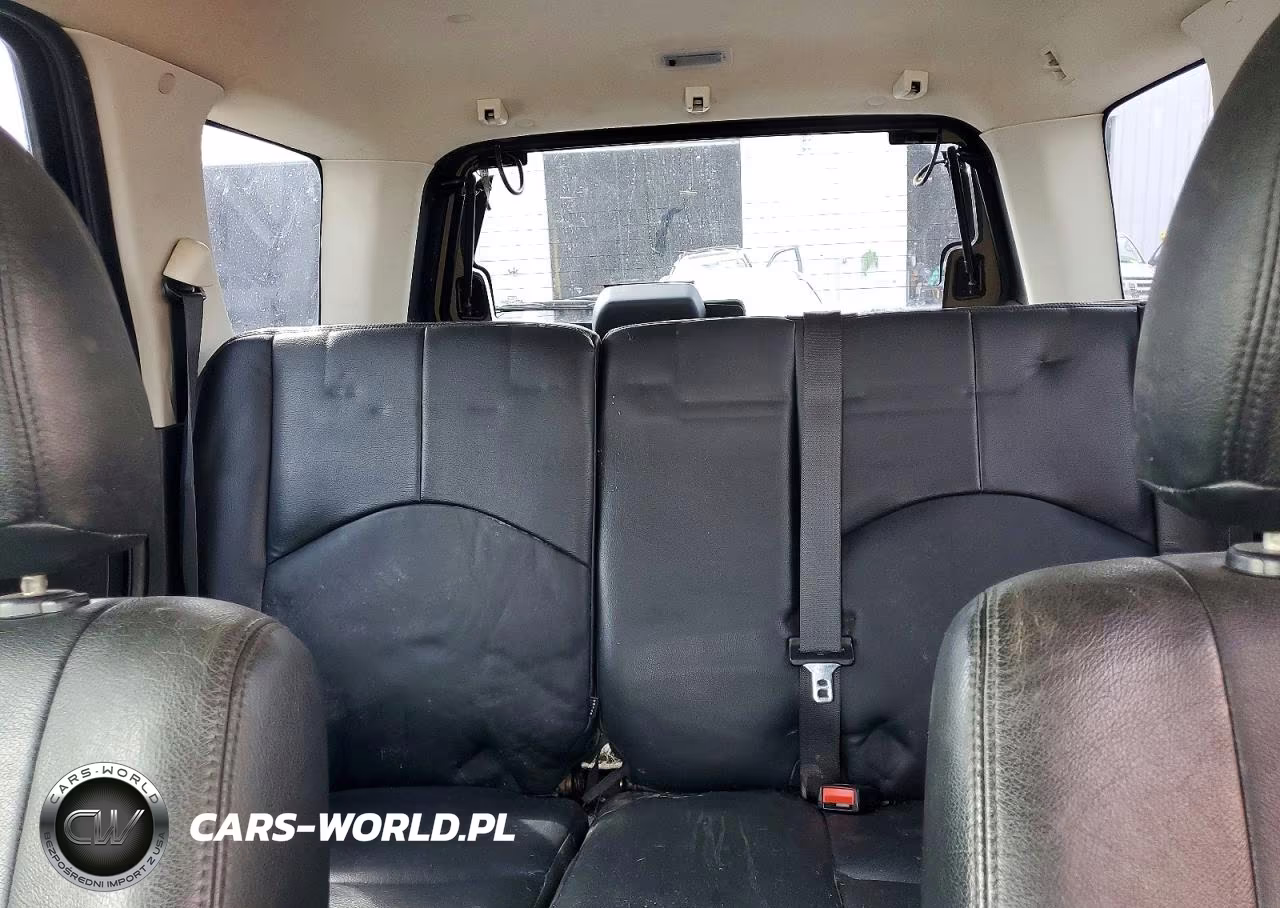 2008 Mazda Tribute S VIN:4F2CZ06138KM08415 - 10