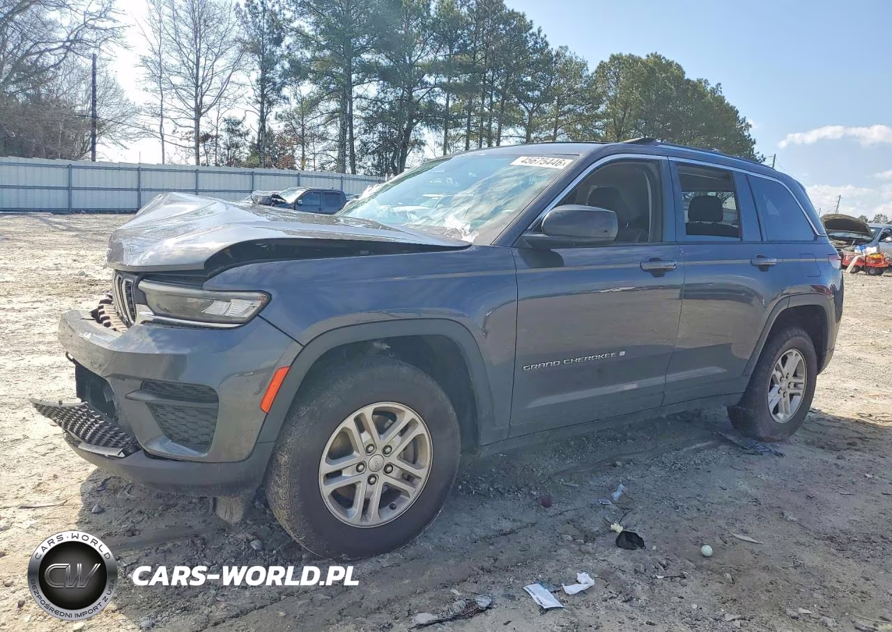 2022 Jeep Grand Cherokee Laredo