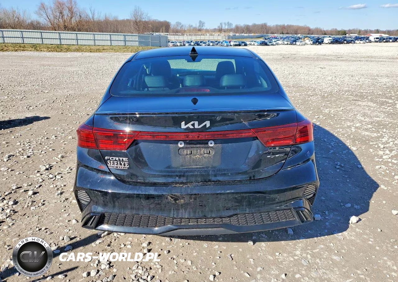 2024 Kia Forte Gt-Line VIN:3KPF54AD1RE715703 - 6