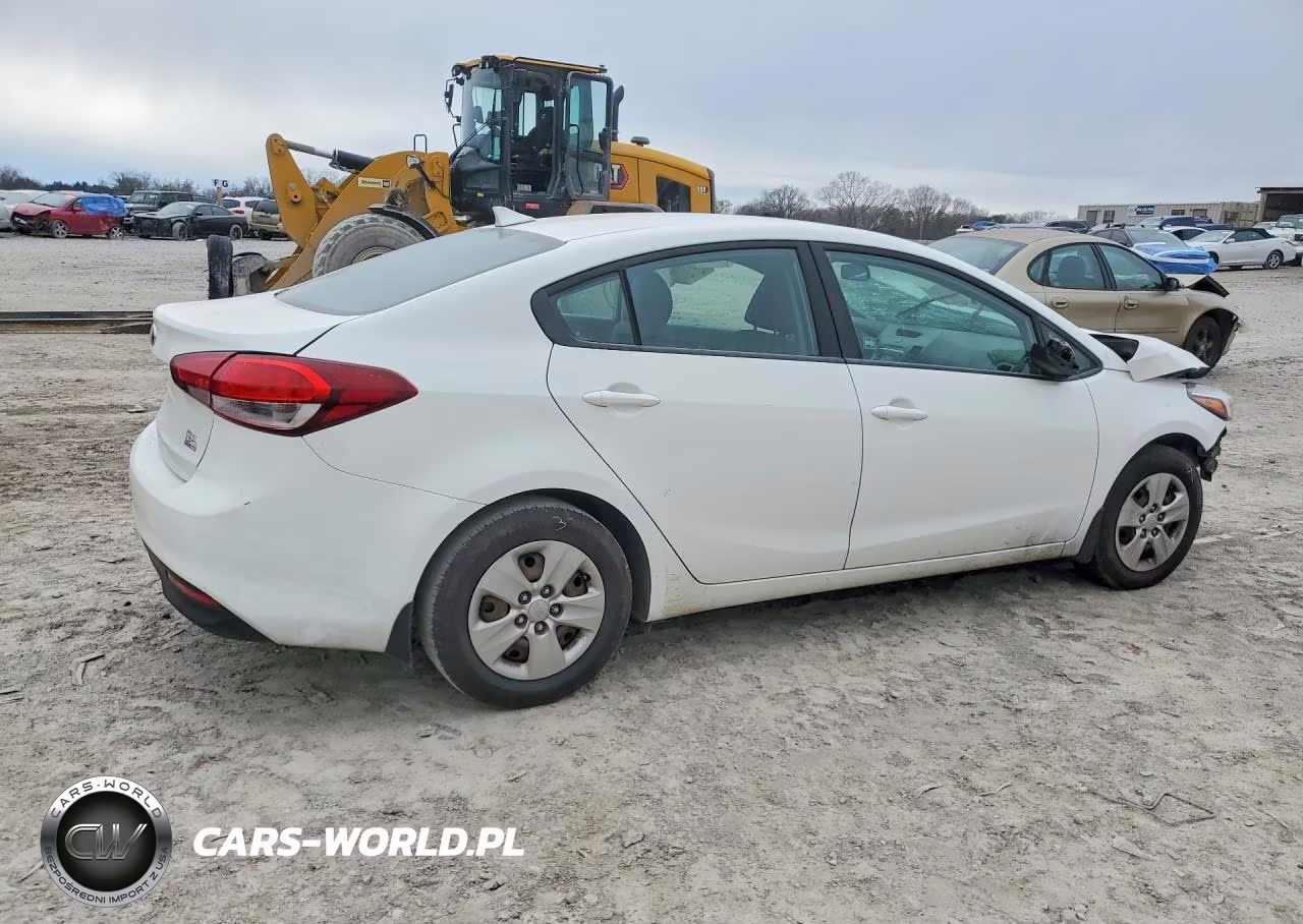 2018 Kia Forte Lx VIN:3KPFK4A71JE202412 - 3