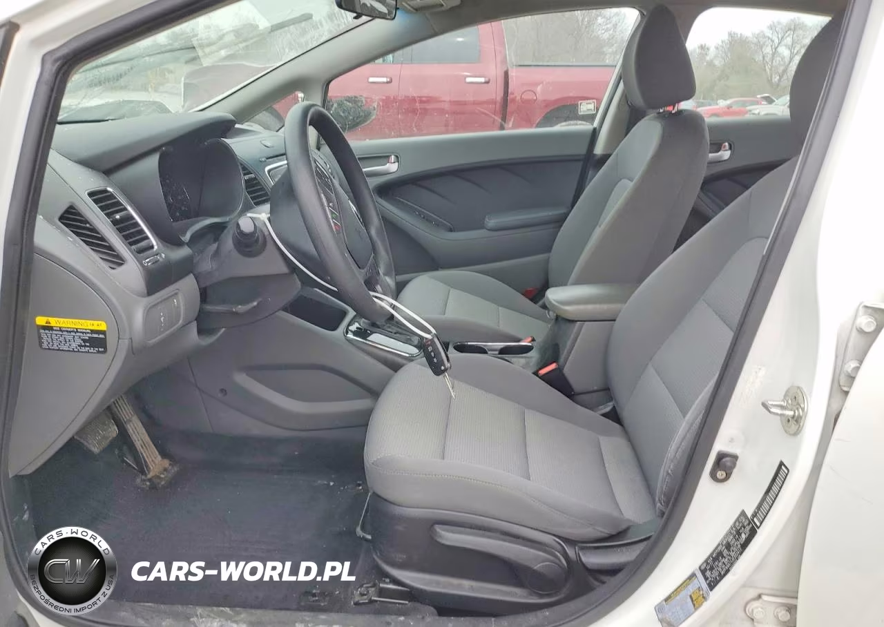 2018 Kia Forte Lx VIN:3KPFK4A71JE202412 - 7
