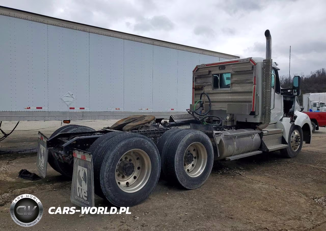 2024 Kenworth T880 Semi Truck VIN:1XKZD49X9RJ379689 - 4