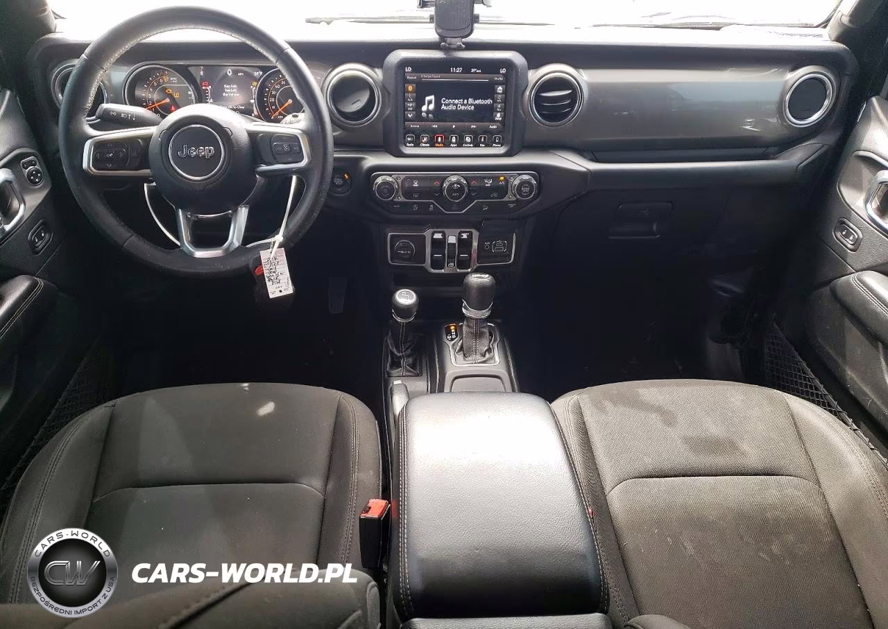 2018 Jeep Wrangler Unlimited Sahara VIN:1C4HJXEGXJW200462 - 8