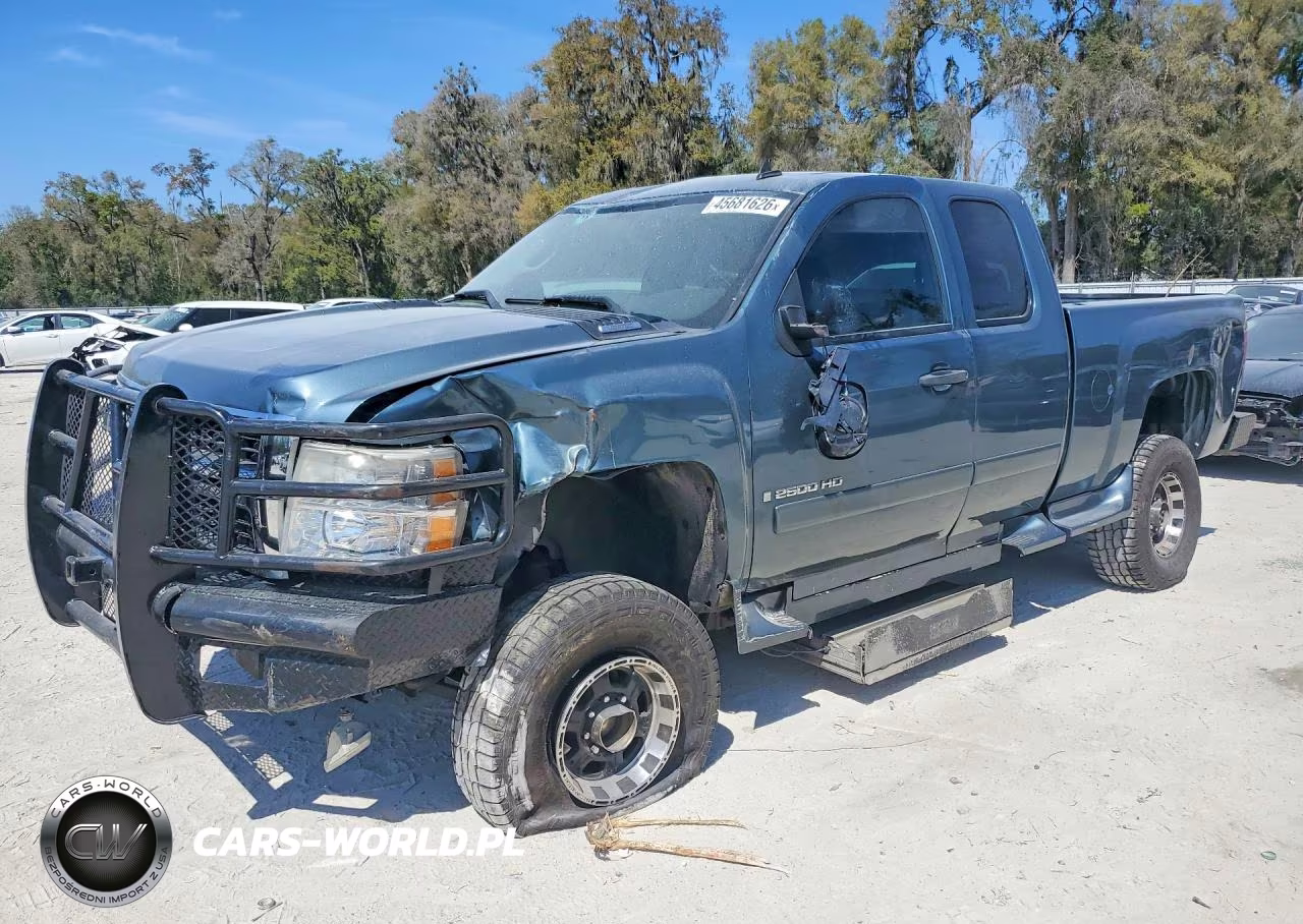 2007 Chevrolet Silverado K2500 Heavy Duty VIN:1GCHK29KX7E580755 - 1