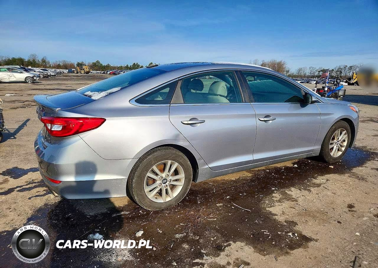 2015 Hyundai Sonata Eco VIN:5NPE24AA3FH133233 - 3