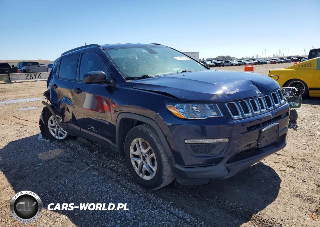 2018 Jeep Compass Sport VIN:3C4NJCAB4JT462909 - 4