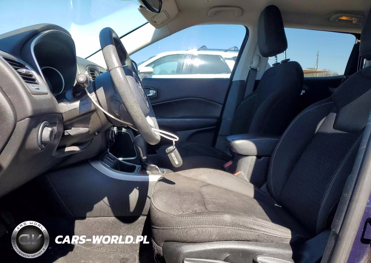 2018 Jeep Compass Sport VIN:3C4NJCAB4JT462909 - 7