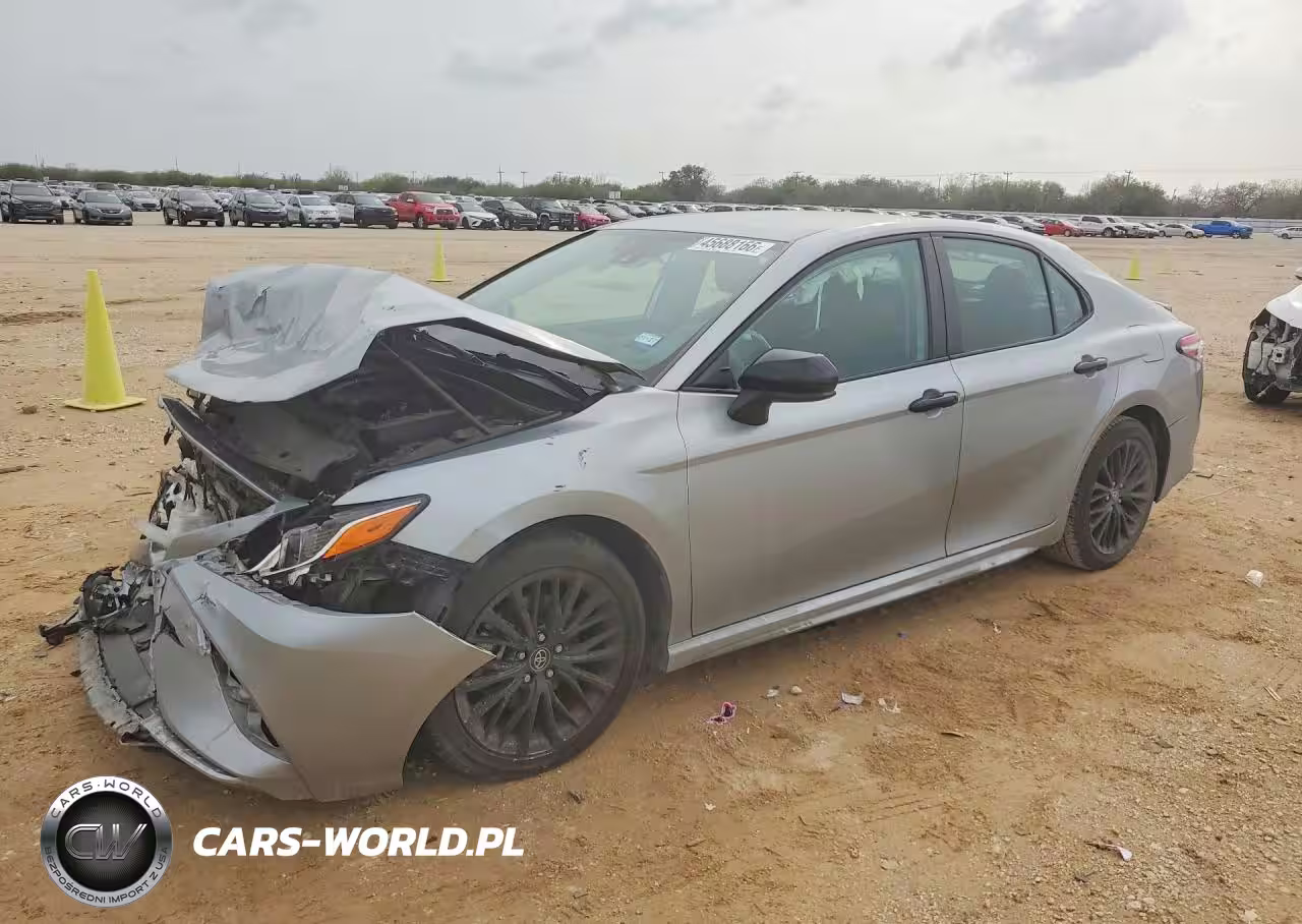 2020 Toyota Camry Se Nightshade