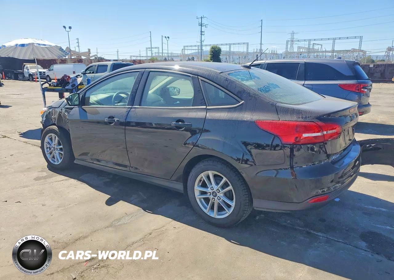 2016 Ford Focus Se VIN:1FADP3F27GL203571 - 2