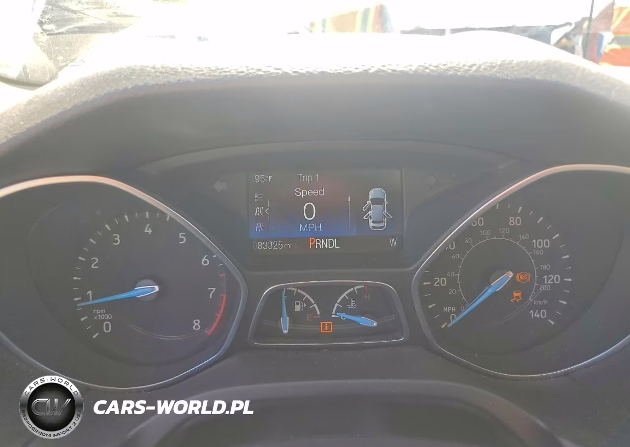 2016 Ford Focus Se VIN:1FADP3F27GL203571 - 9