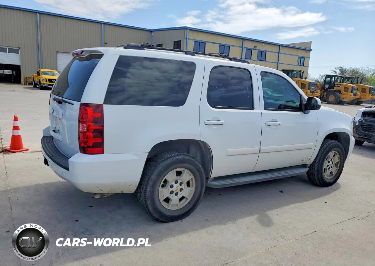 2008 Chevrolet Tahoe C1500 VIN:1GNFC13J58R156464 - 3