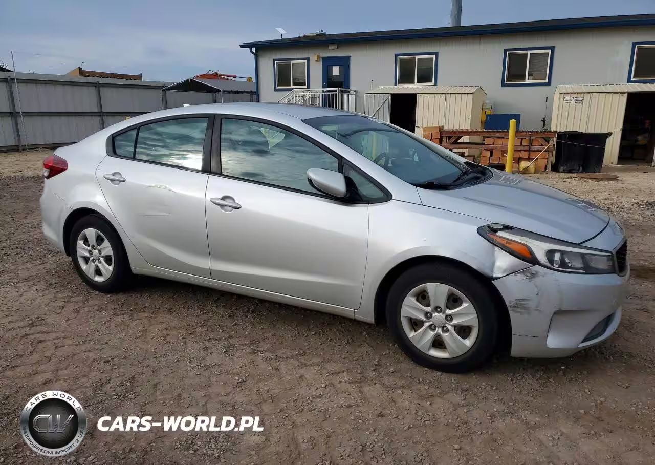 2017 Kia Forte Lx VIN:3KPFL4A75HE078135 - 4