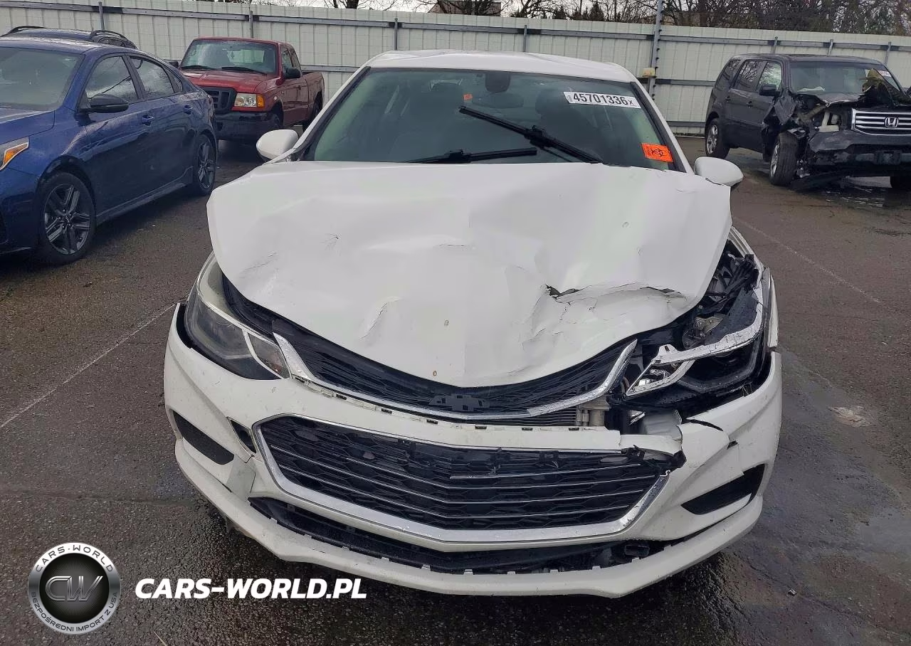 2017 Chevrolet Cruze Lt VIN:1G1BE5SMXH7270680 - 5