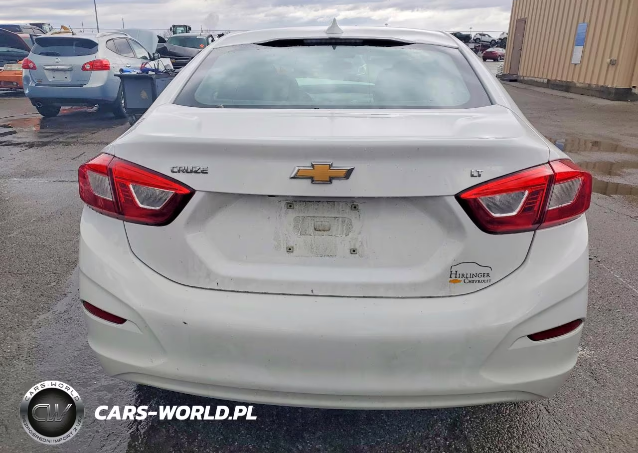 2017 Chevrolet Cruze Lt VIN:1G1BE5SMXH7270680 - 6